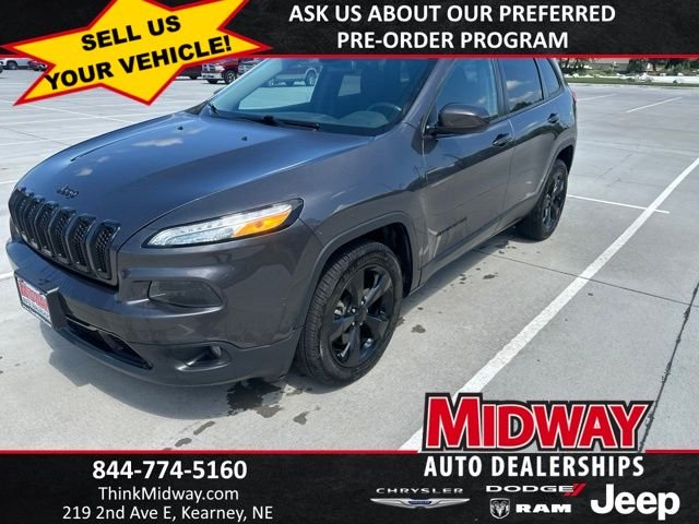 Certified Used 2018 Gray Jeep Latitude image 1