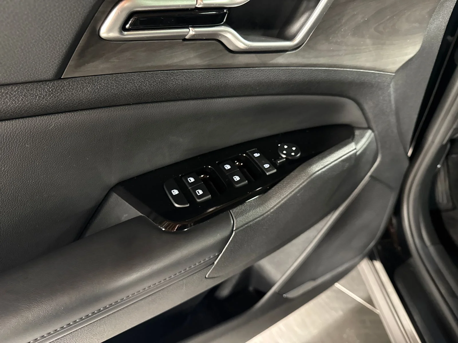 Used 2023 Ebony Black Kia X-Line image 16