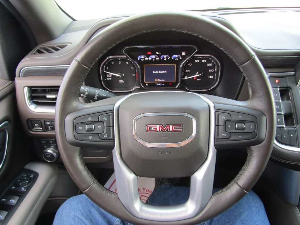 Used 2021 White GMC SLT image 30