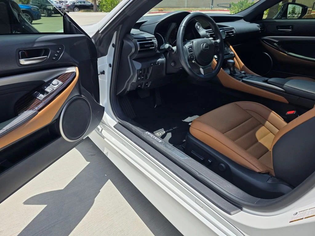 Used 2022 White Lexus 350 image 10