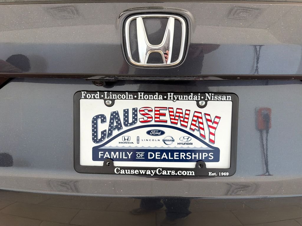 Used 2023  Honda EX-L image 33