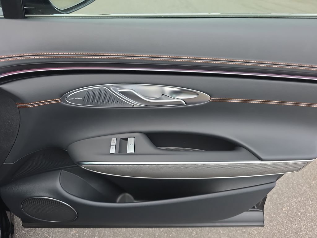 2026 GENESIS GV70 Sport Advanced - Photo 28