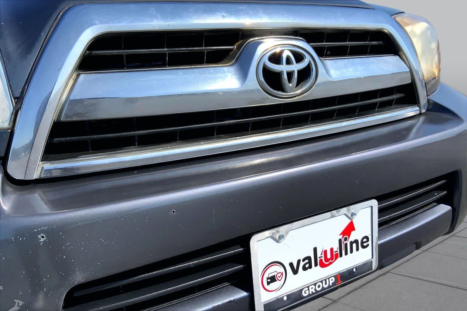 Used 2008 Galactic Gray Mica Toyota SR5 image 27
