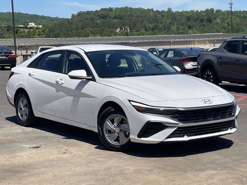 2026 Hyundai Elantra 2.0 SE IVT's photo