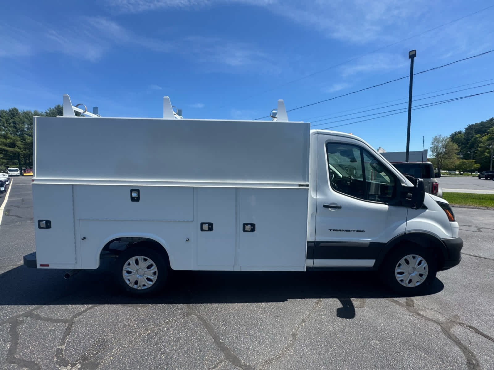 New 2026 Oxford White Ford  image 9
