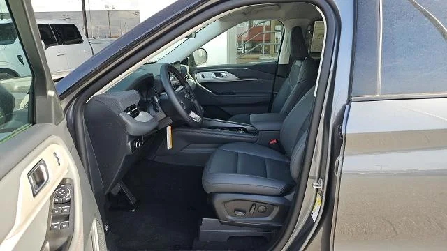 New 2026 Carbonized Gray Metallic Ford Active RWD image 24