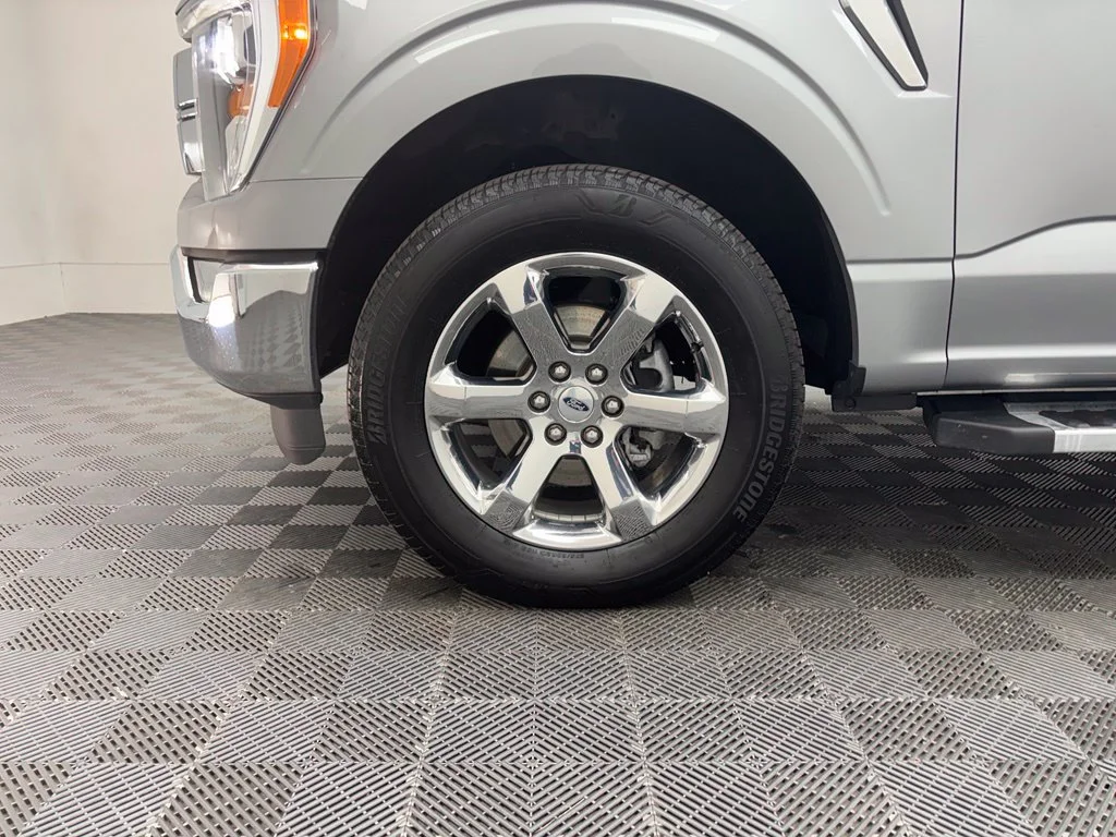 Used 2023 Silver Ford Lariat image 15