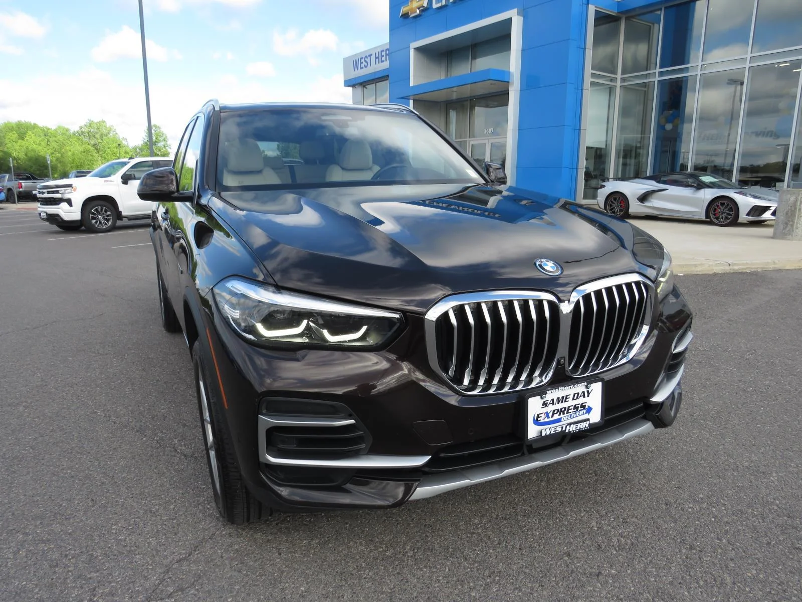 Used 2022 Sparkling Brown M BMW xDrive45e image 4