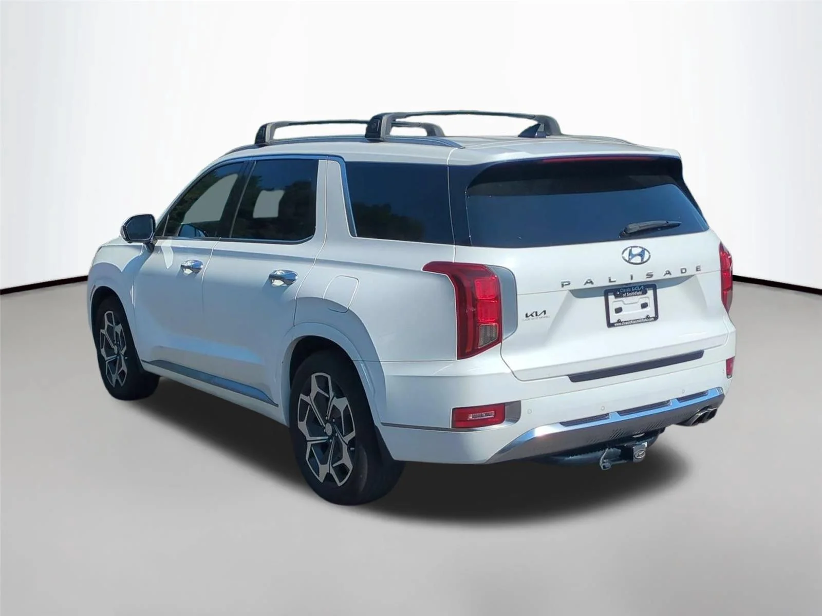 Used 2022 Hyper White Hyundai Calligraphy image 3