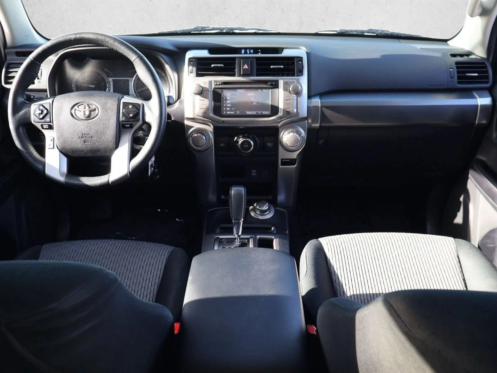Used 2018 Super White Toyota SR5 image 21
