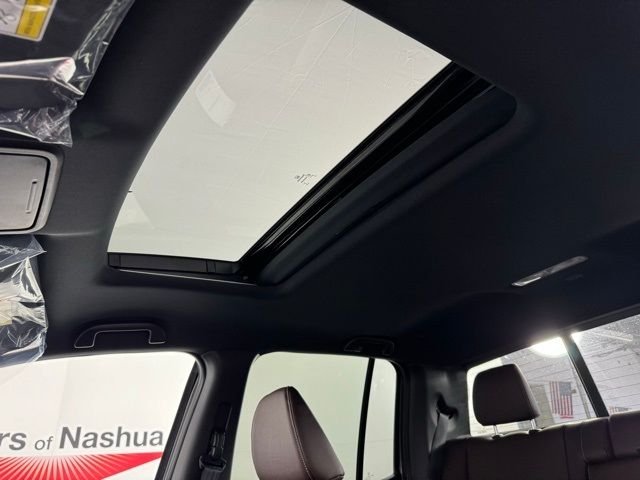 New 2026 Platinum White Pearl Honda RTL image 13