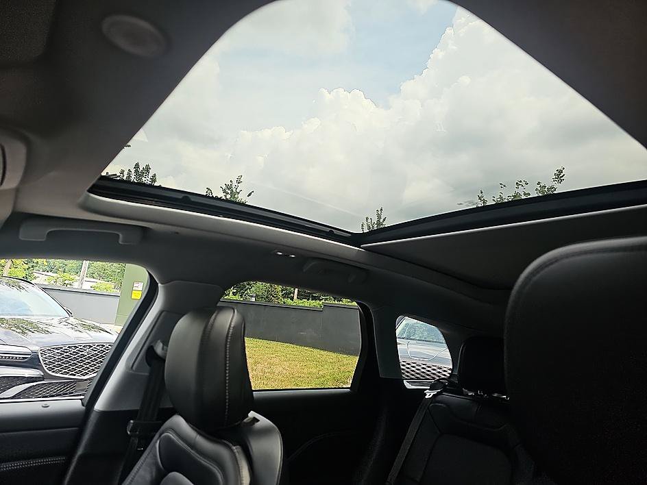Used 2020 Black Lincoln Reserve image 29