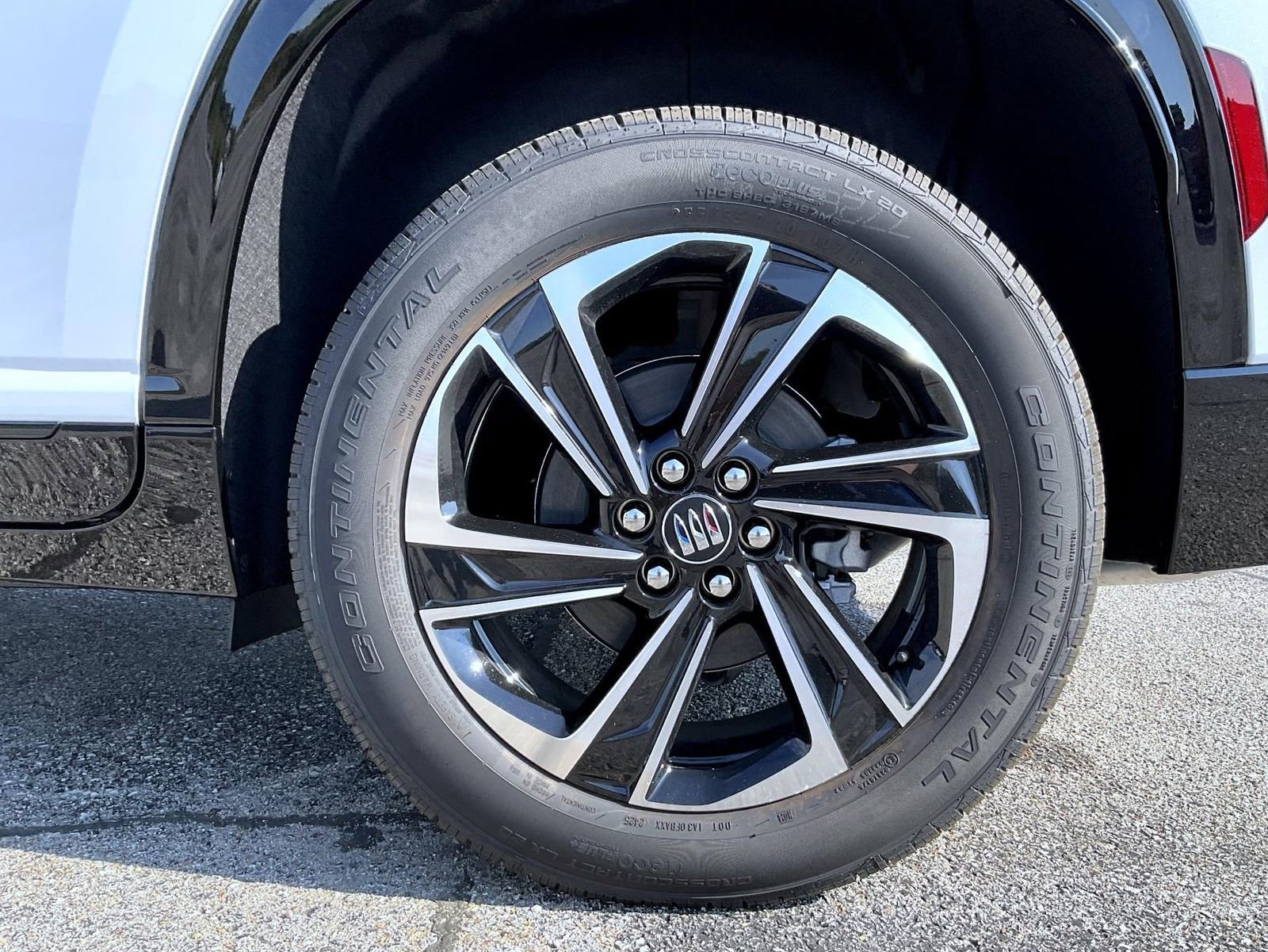 2026 Buick Enclave Sport Touring - Photo 23