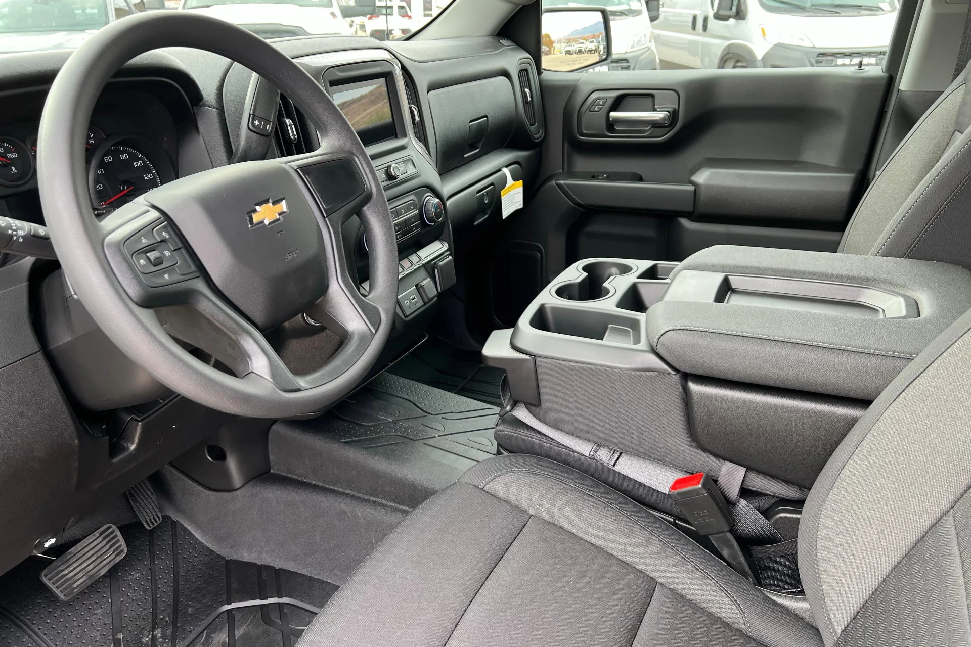 2026 Chevrolet Silverado 1500 Custom - Photo 15