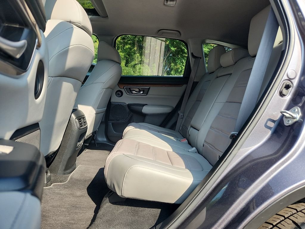 Used 2022 Modern Steel Honda Touring image 10