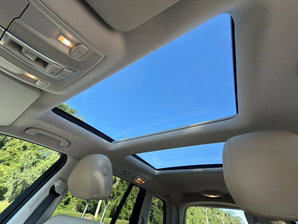 Used 2019 White Mercedes-Benz GLS 450 image 23