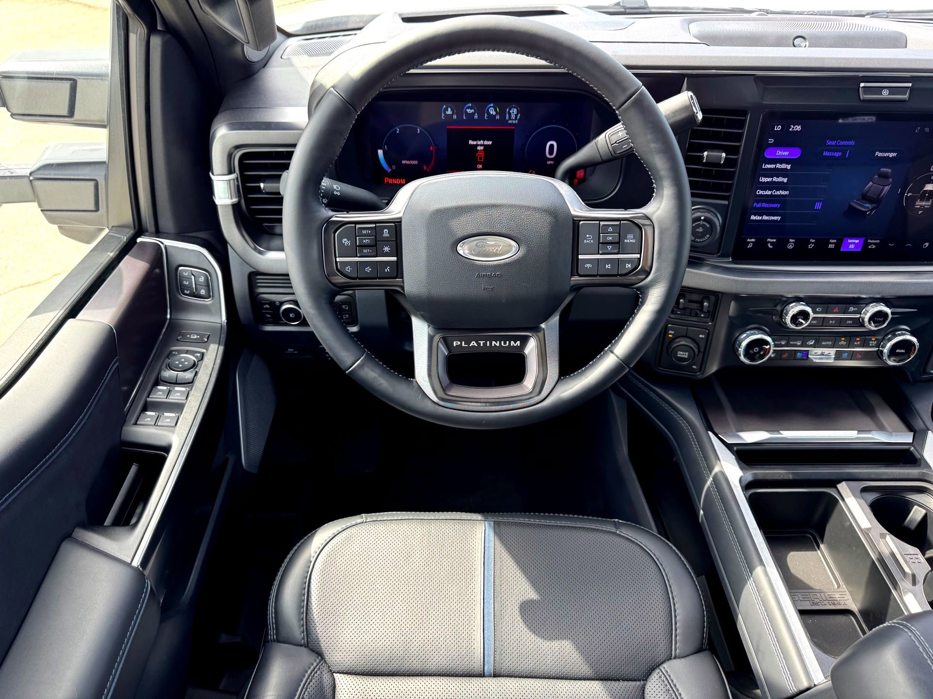 2026 Ford F-250 Super Duty Platinum - Photo 21