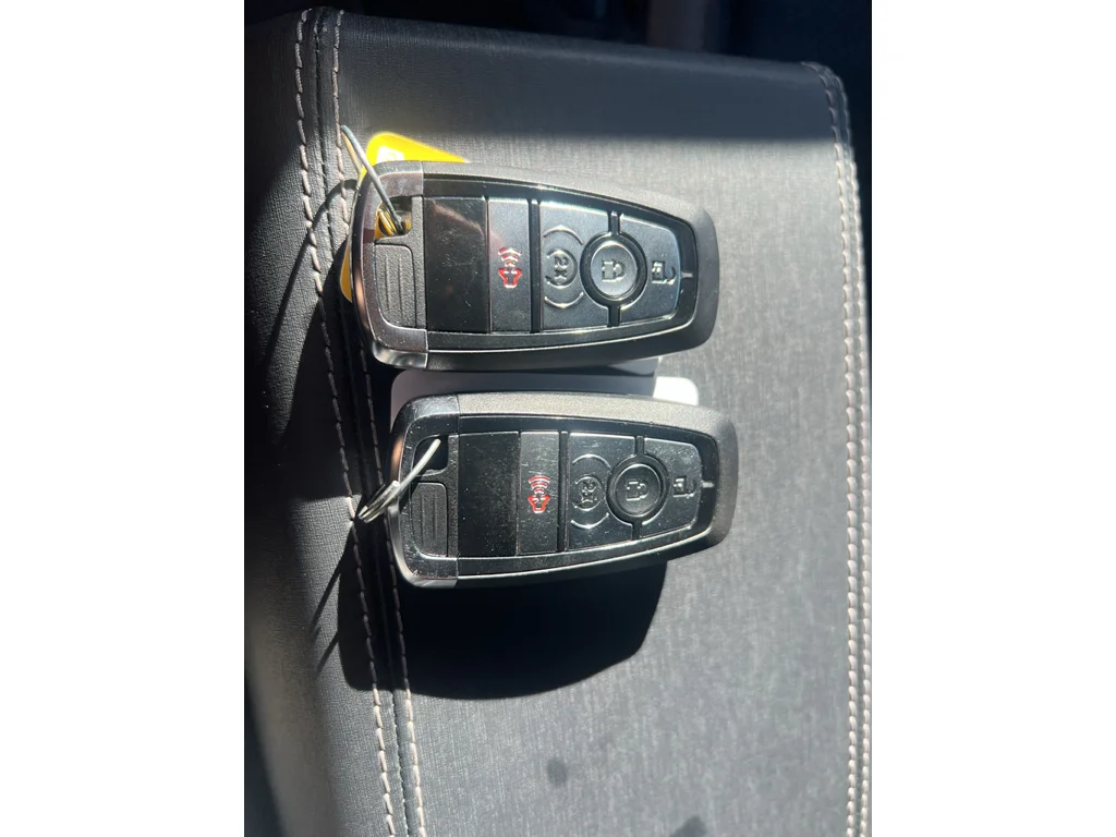 Used 2025 Desert Sand Ford Outer Banks image 14