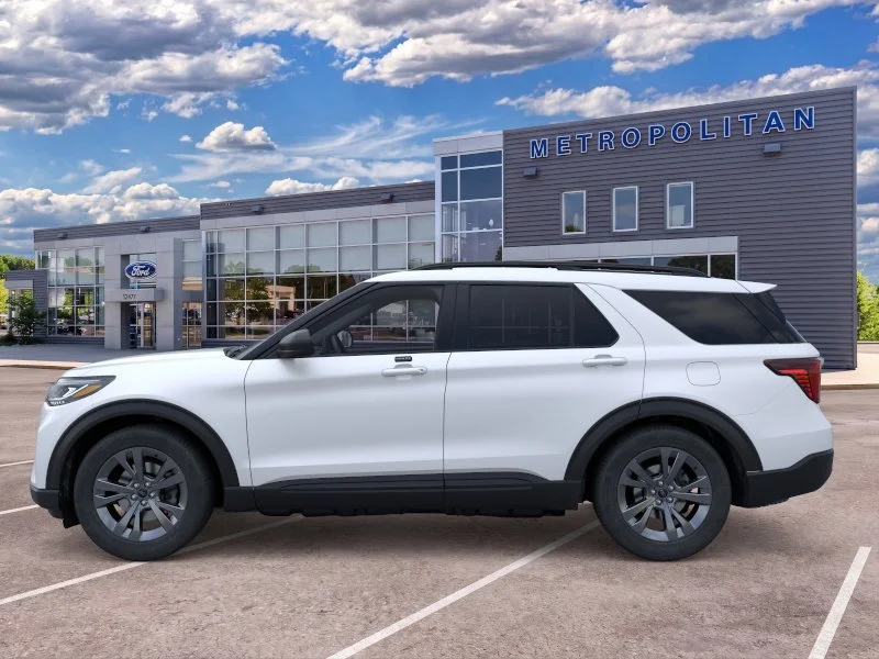 New 2026 Star White Metallic Tri-Coat Ford Active image 3