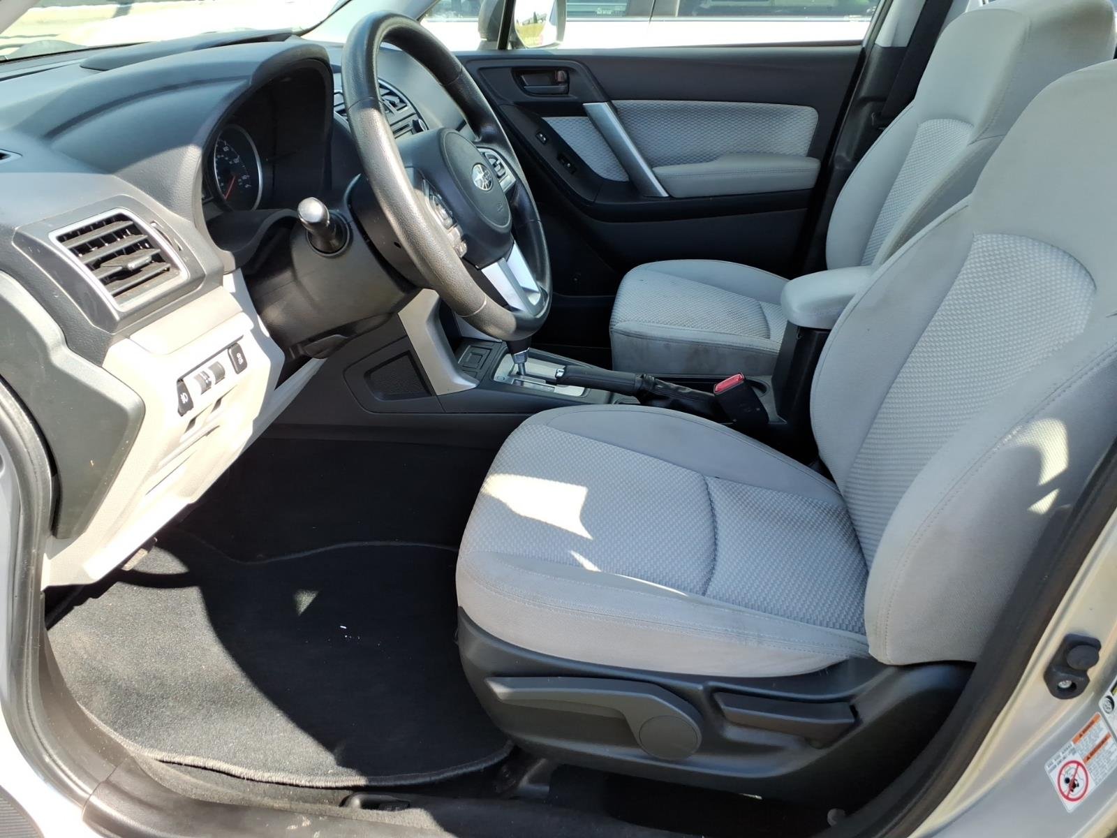 Used 2017 Silver Subaru 2.5i image 4