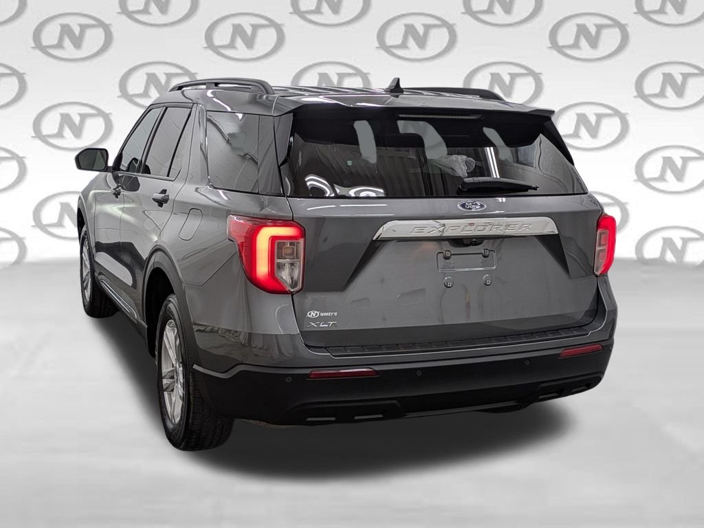 Used 2023 Gray Ford XLT image 23