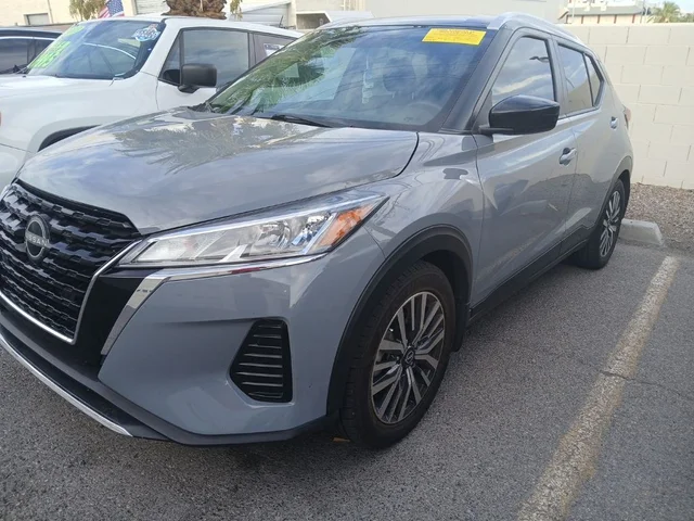 2023 Nissan Kicks SV