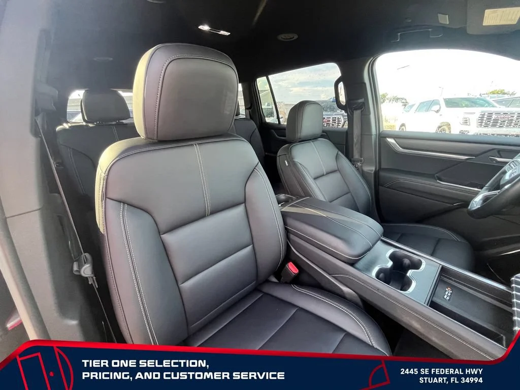 Used 2026 Ebony Twilight Metallic GMC Elevation image 16
