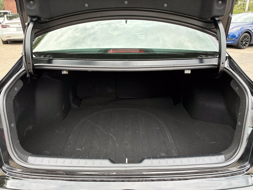 Used 2026 Black Kia LXS image 32