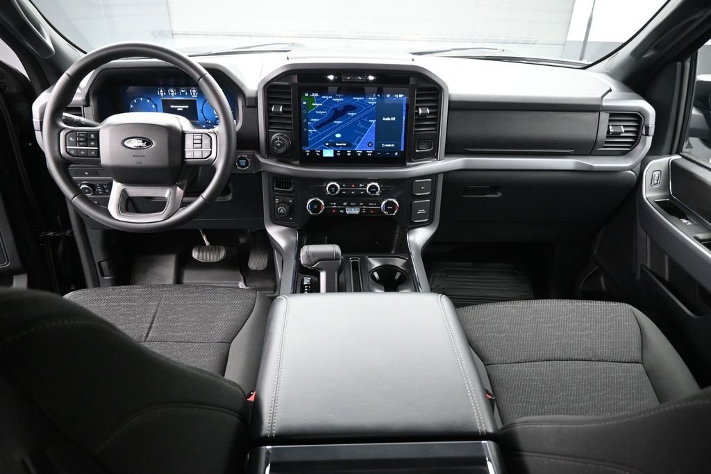 Used 2025 Black Ford XLT image 22