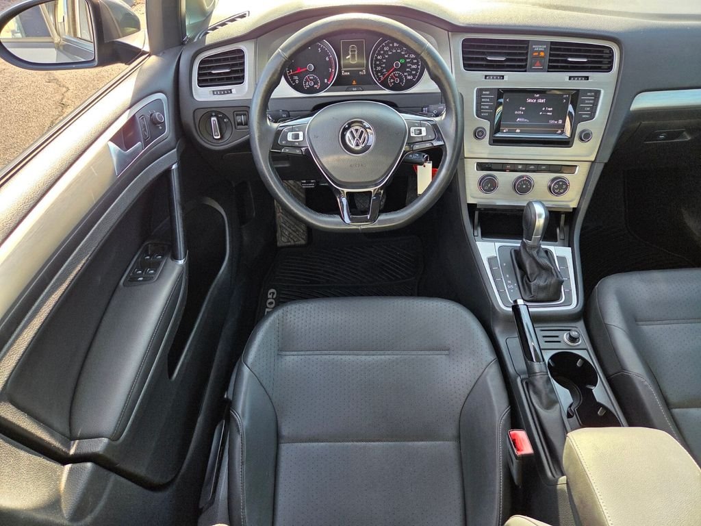 Used 2015 Gray Volkswagen TSI S 4-Door image 16