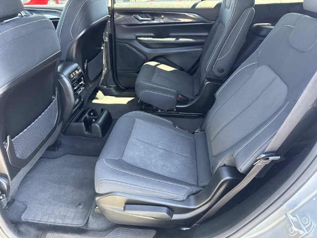 Used 2023 Silver Jeep Laredo image 26