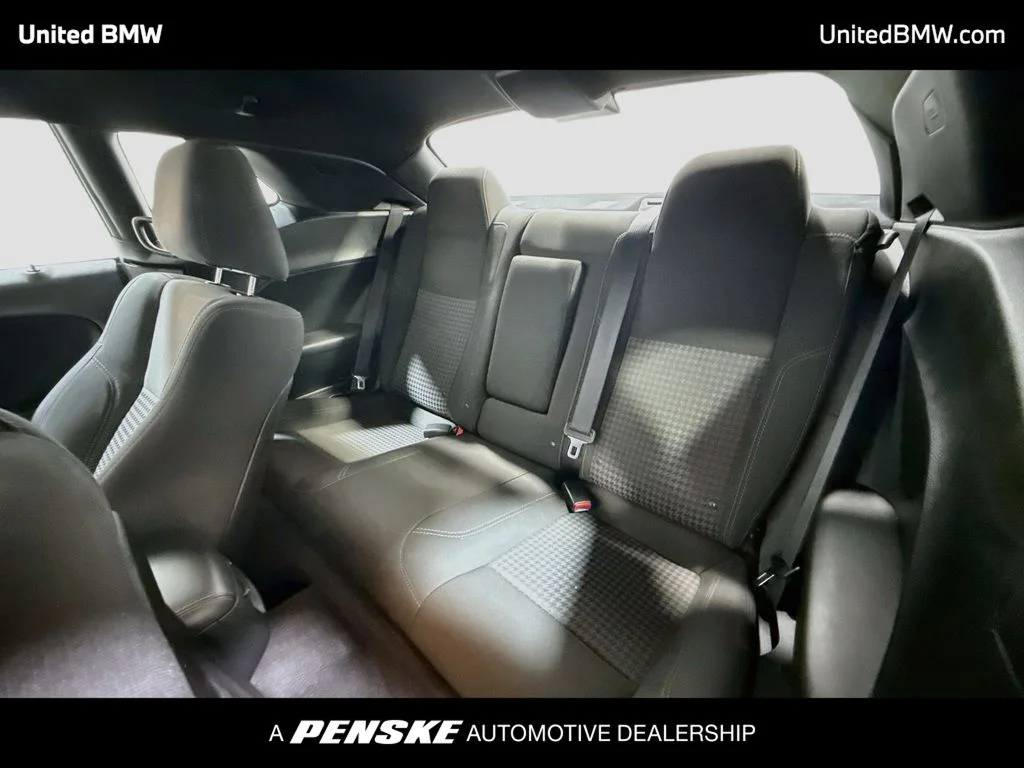 2018 Dodge Challenger SXT - Photo 11