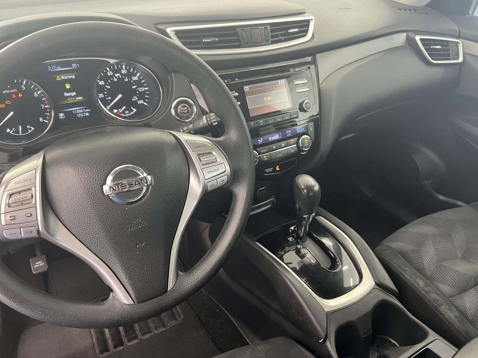 2016 Nissan Rogue SV - Photo 19