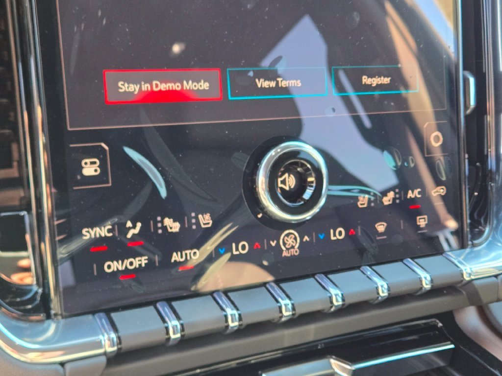 2026 GMC Yukon Denali - Photo 14