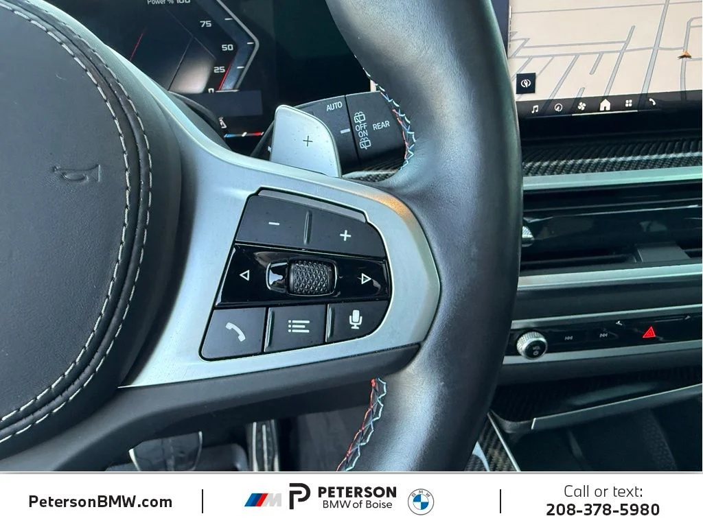 Used 2025 Black BMW M60i image 34