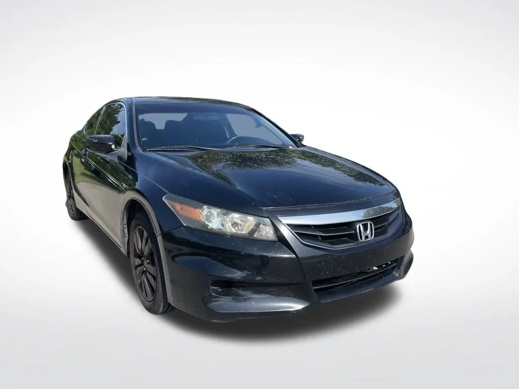 Used 2011 Black Honda EX-L image 2