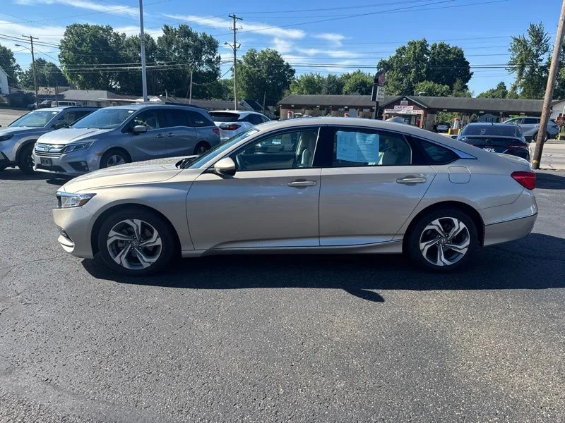 Used 2020  Honda EX-L image 4