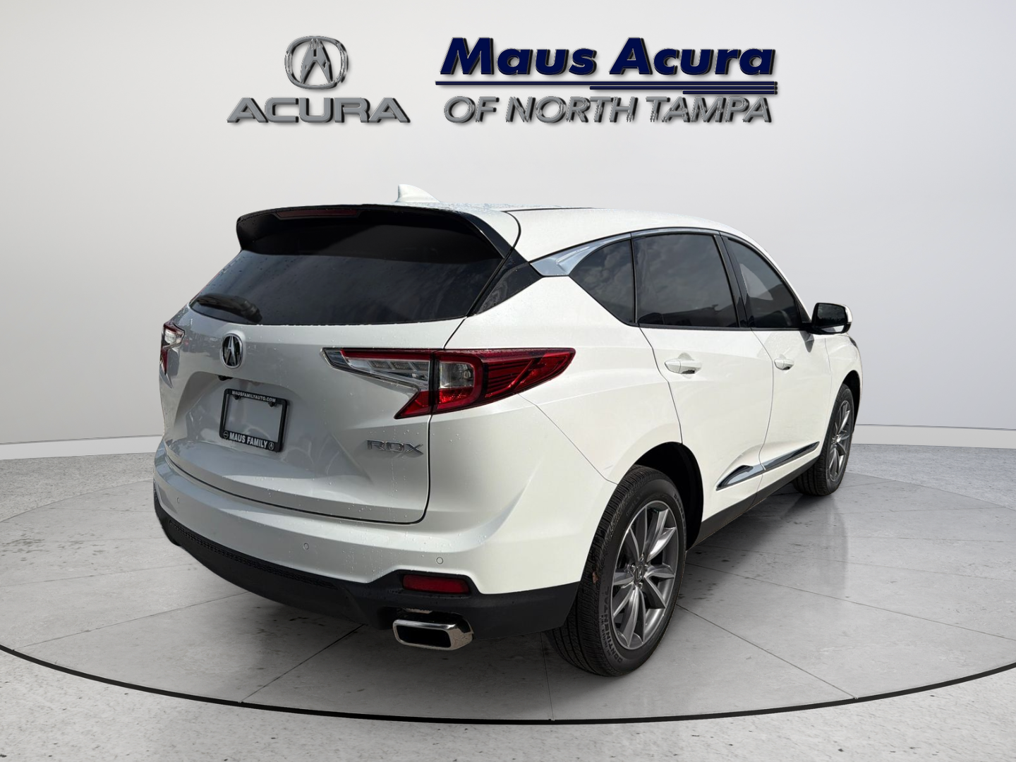 Used 2023 Platinum White Pearl Acura Technology Package image 4