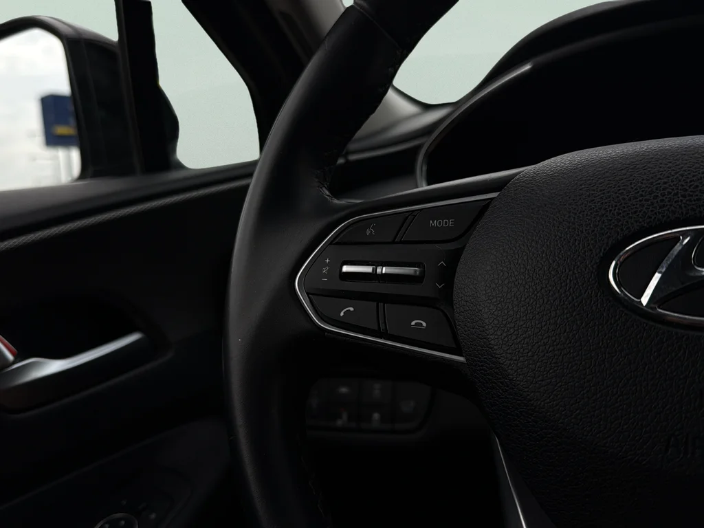 Used 2020 Twilight Black Hyundai SEL image 17
