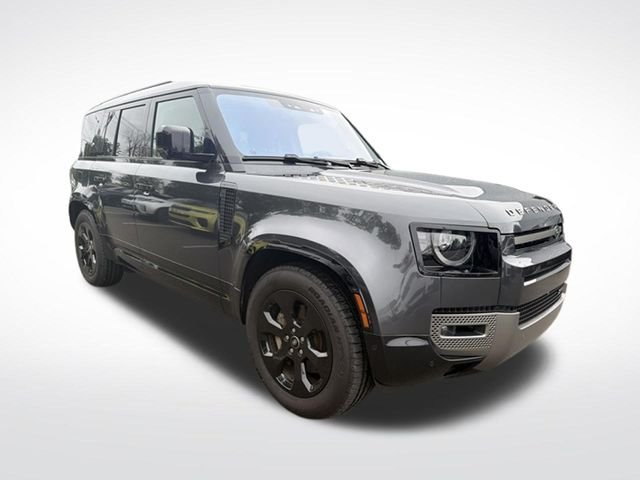 Used 2022 Gray Land Rover X-Dynamic HSE image 6
