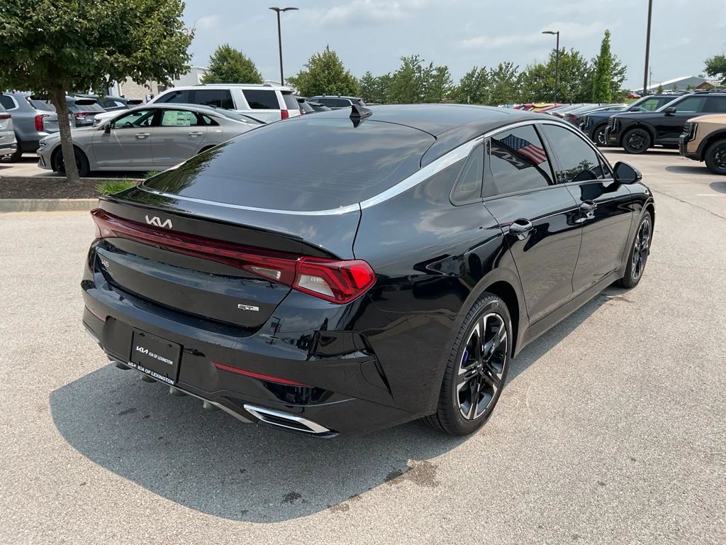 Certified Used 2023 Ebony Black Kia GT-Line image 10