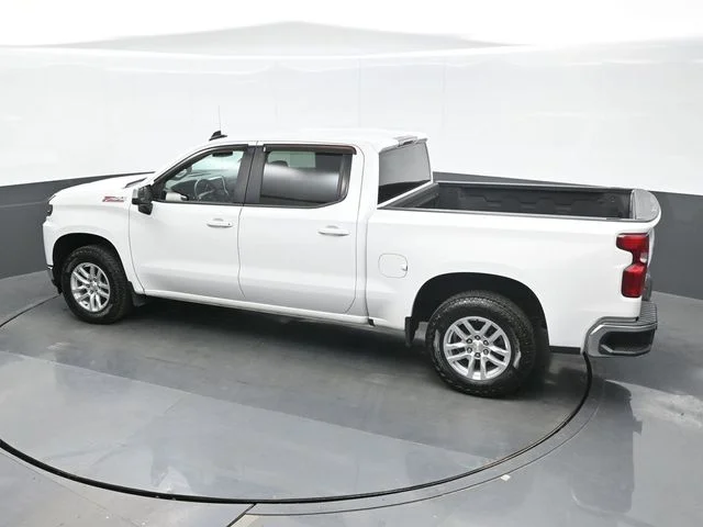Used 2020 White Chevrolet LT image 11