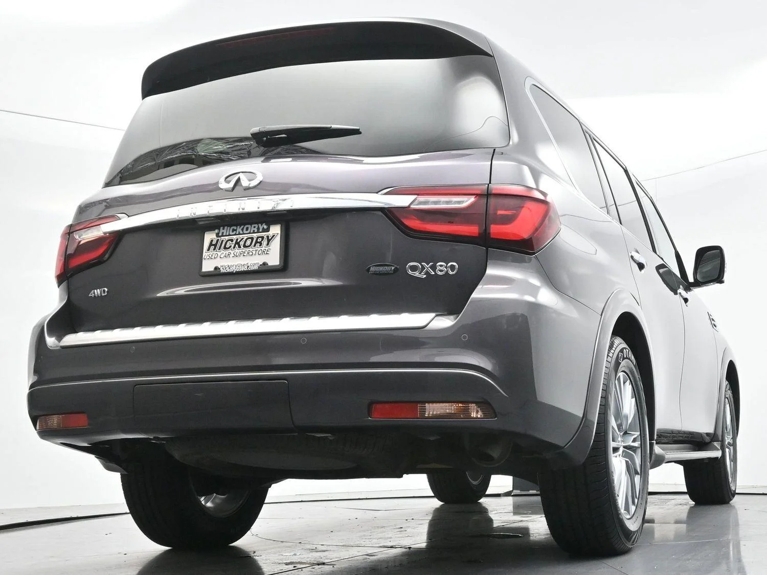 Used 2024 Anthracite Gray INFINITI LUXE image 62