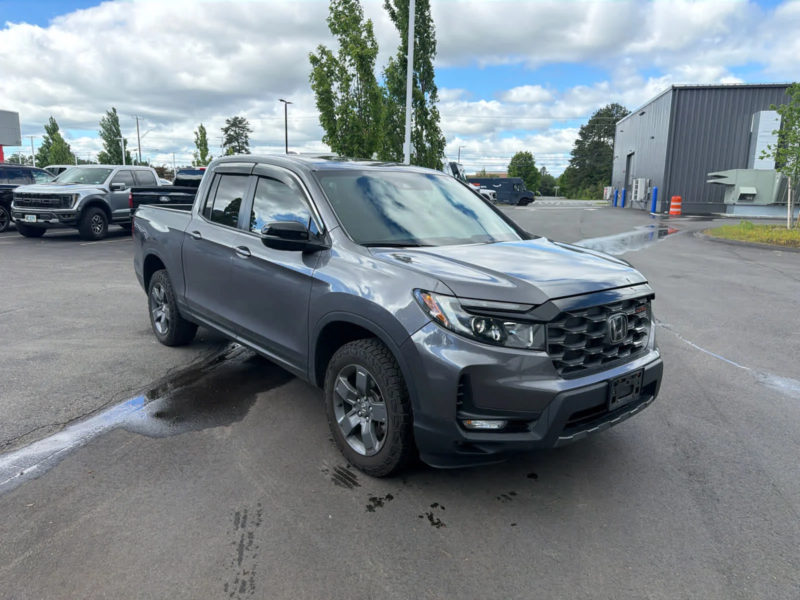 Used 2025 Modern Steel Metallic Honda TrailSport image 3