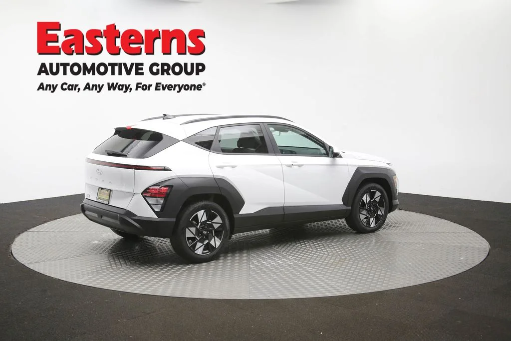 Used 2024 White Hyundai SEL image 41