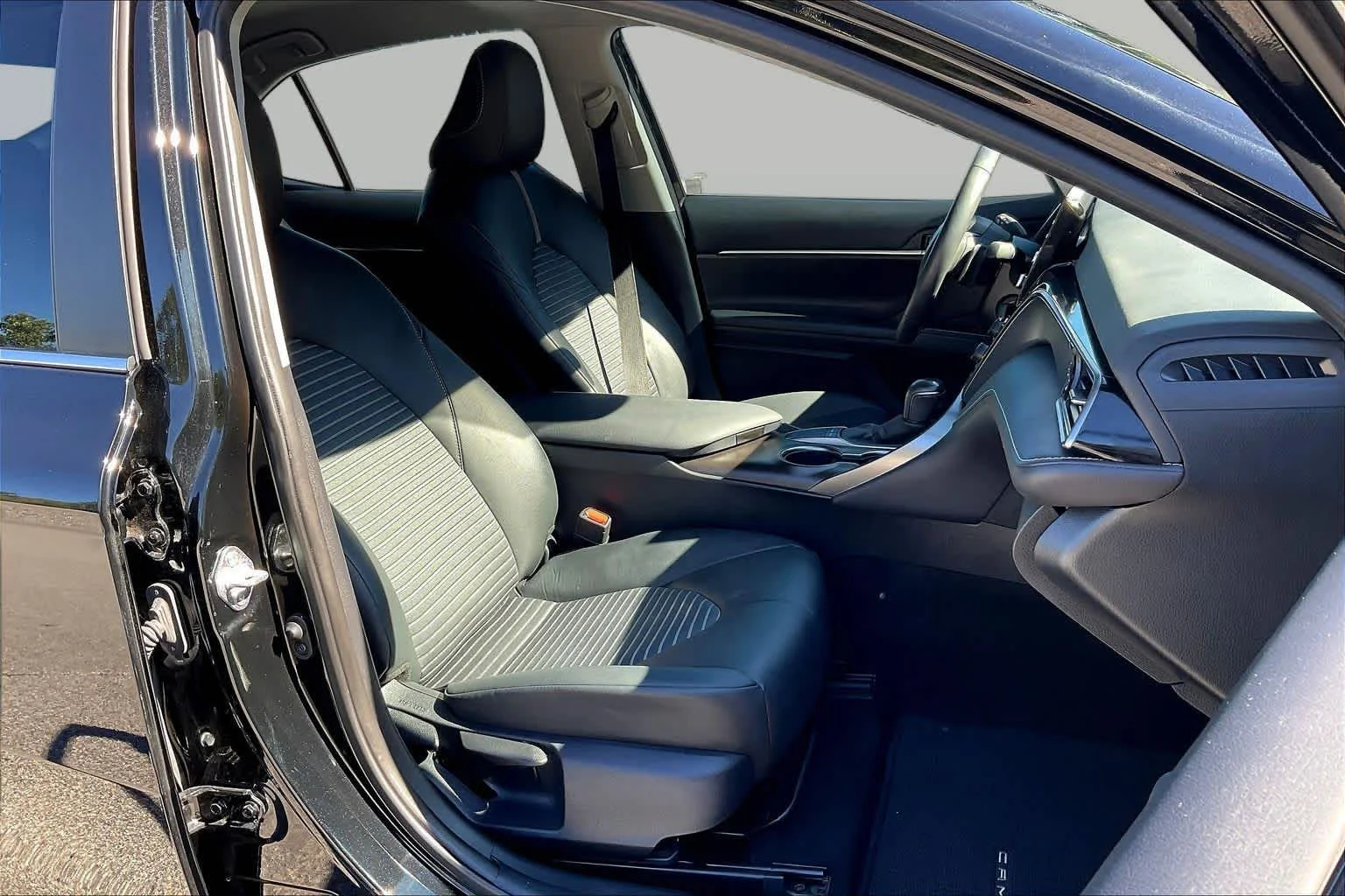 Used 2024 Midnight Black Metallic Toyota SE image 9
