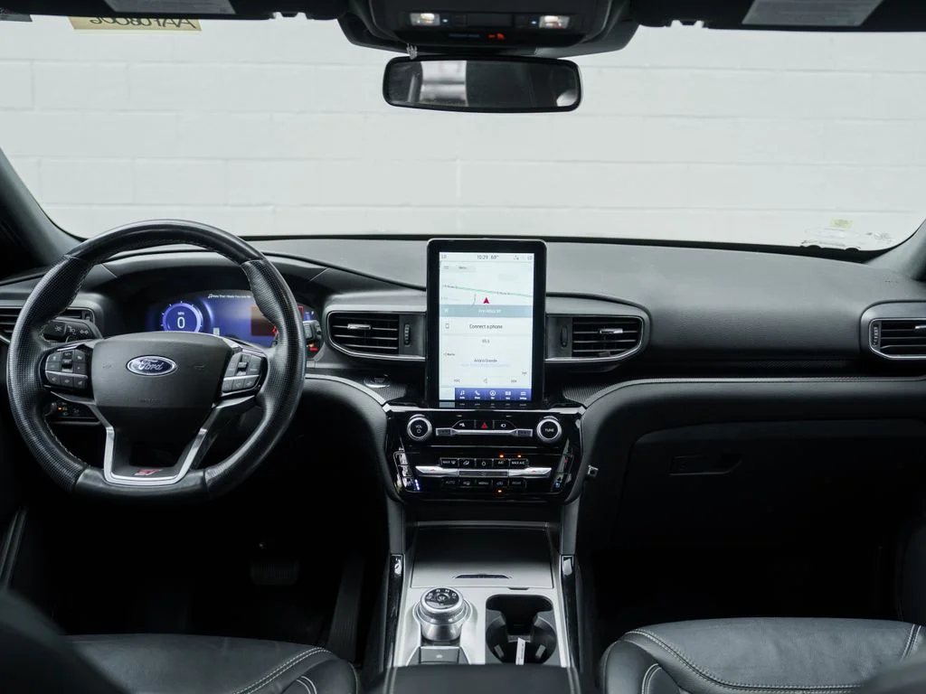 Used 2022 Gray Metallic Ford ST image 22