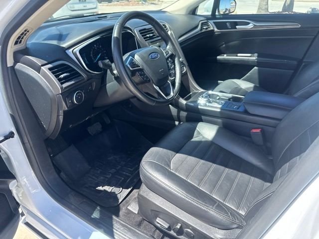 2017 Ford Fusion Energi SE Luxury - Photo 19