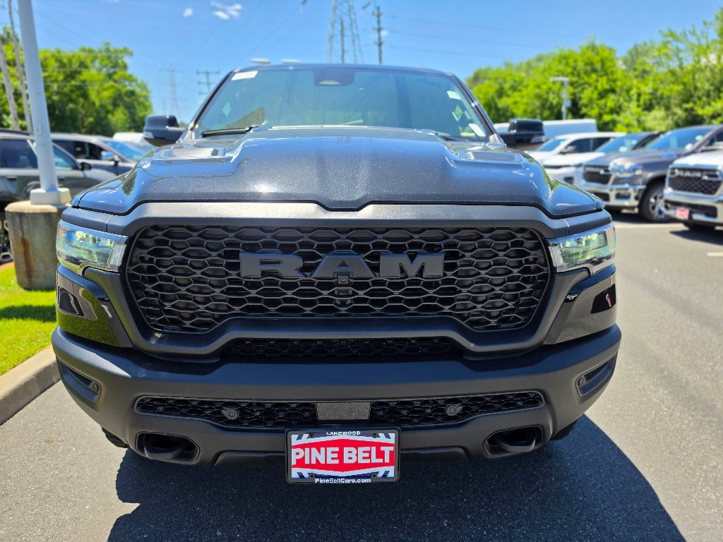 New 2026 Diamond Black Crystal Pearl-Coat Exterior Paint RAM Rebel image 7