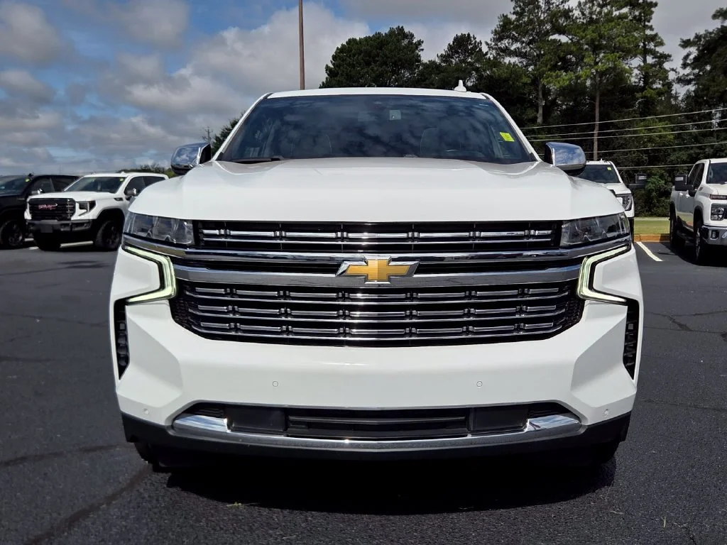 Used 2022 Summit White Chevrolet Premier image 2